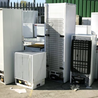 Утилизация ( вывоз ) холодильников в Казани