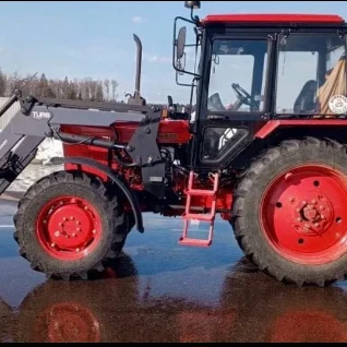 Трактор Беларус 82.1 с навесным оборудованием