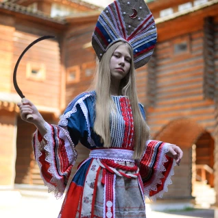 Костюм русский народный кружевной