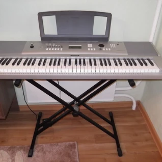 Синтезатор YAMAHA PSR-450
