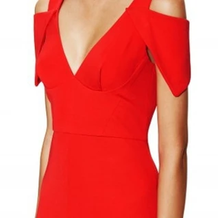 Платье Betsy and Adam Red Gown Cut Out Traingle