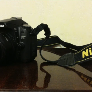Nikon D80
