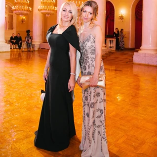 Вечернее платье Jovani Silver Queen Evening Dress