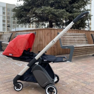 Коляска Bugaboo Ant  red 7 кг