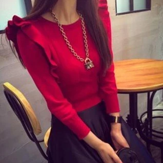 Кофта красная с воланами