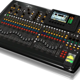 Цифровой микшерный пульт Behringer X32