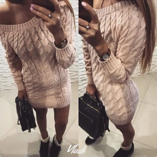 Шерстяное платье косичка пудра