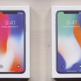 iPhone X серый космос