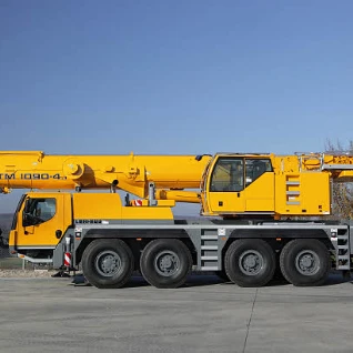 Автокран Liebherr LTM 1090 (90 тонн)