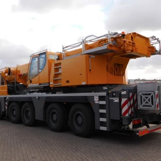 Автокран Liebherr LTM 1200 (200 тонн)