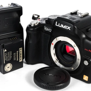 Фотоаппарат Panasonic GH2 DSLR 