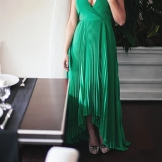 Вечернее платье в греческом стиле