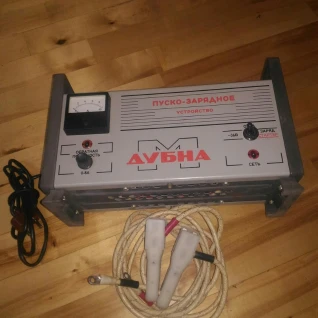 Пуско-зарядное устройство 