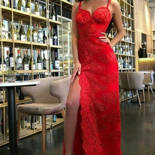 Red Stars Lace Evening Dress