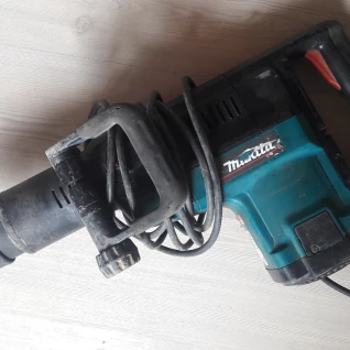 Перфоратор Makita 5001 C