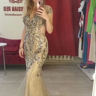 Платье мокко с вышивкой 