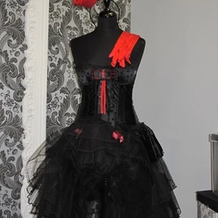 Костюм для фотосессии: Кабарэ черная с красной  или черной юбкой. Размеры 42-50