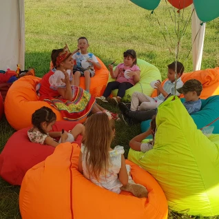 10 пуфиков 