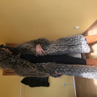 Шуба из меха лисы