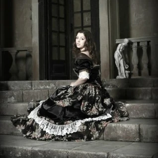 Исторический костюм для фотосессии: ЦВЕТЫ 48-50. Размеры 48, 50