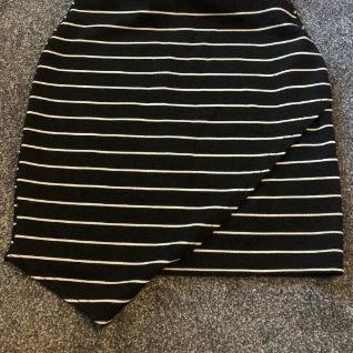 Юбка в полоску асимметричная женская черная