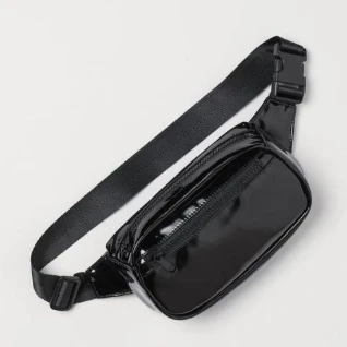 Черная лаковая сумка ремень кожаная