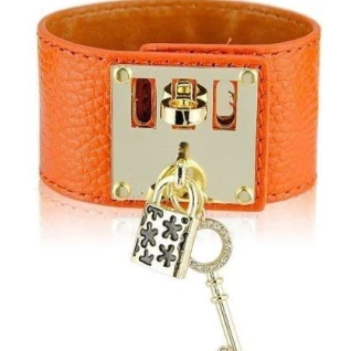 Браслет с замочком