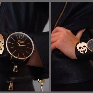 Черные часы с черепом кожаные