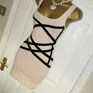 Коктейльное платье розовое