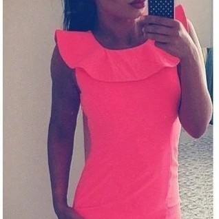 Неоновое розовое мини платье коктейльное