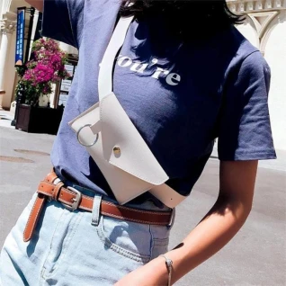 Белая кремовая поясная сумка