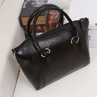 Женская сумка черная кожаная