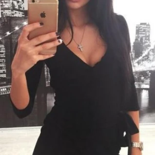 Черное мини платье шерстяное