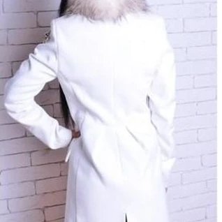 Женское пальто белое новое
