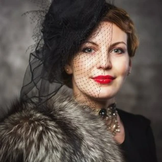 Аксессуар для фотосессии:  шляпка ОЛИВИЯ.