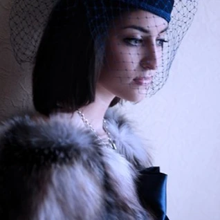 Аксессуар для фотосессии: шляпка СИНЯЯ ВУАЛЬ