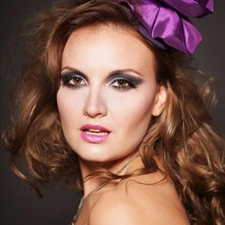 Аксессуар для фотосессии: шляпка ГЛОРИЯ. 