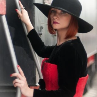 Аксессуар для фотосессии: Шляпа черная фетровая