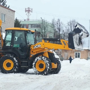 Трактор JCB