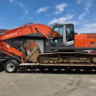 Гусеничный экскаватор Hitachi ZX200LC