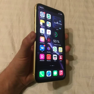 iPhone XR