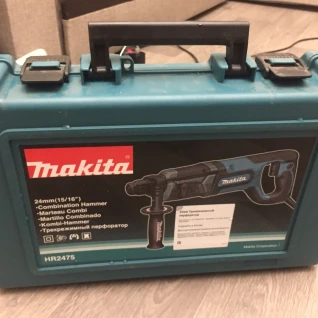 Перфоратор Makita HR2475