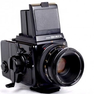 Bronica 