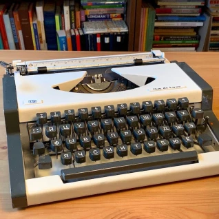 Печатная машинка (для фотосессии)