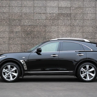 Infiniti QX70
