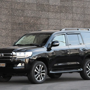 Toyota Land Cruiser 200