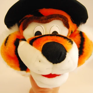 ТИГР в шляпе 