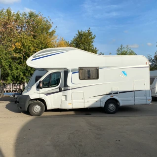 Автодом Knaus
