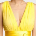 Возьмите Платье Native Rose Yellow Belted Silk Chiffon Gown напрокат (Фото 1) в Москве