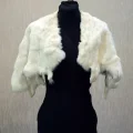 Возьмите Меховая пелерина белая напрокат (Фото 3) в Москве